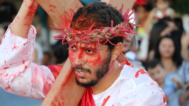 Evento cultural mobiliza escolas, jovens e comunidade para a grande Semana Santa em São Miguel